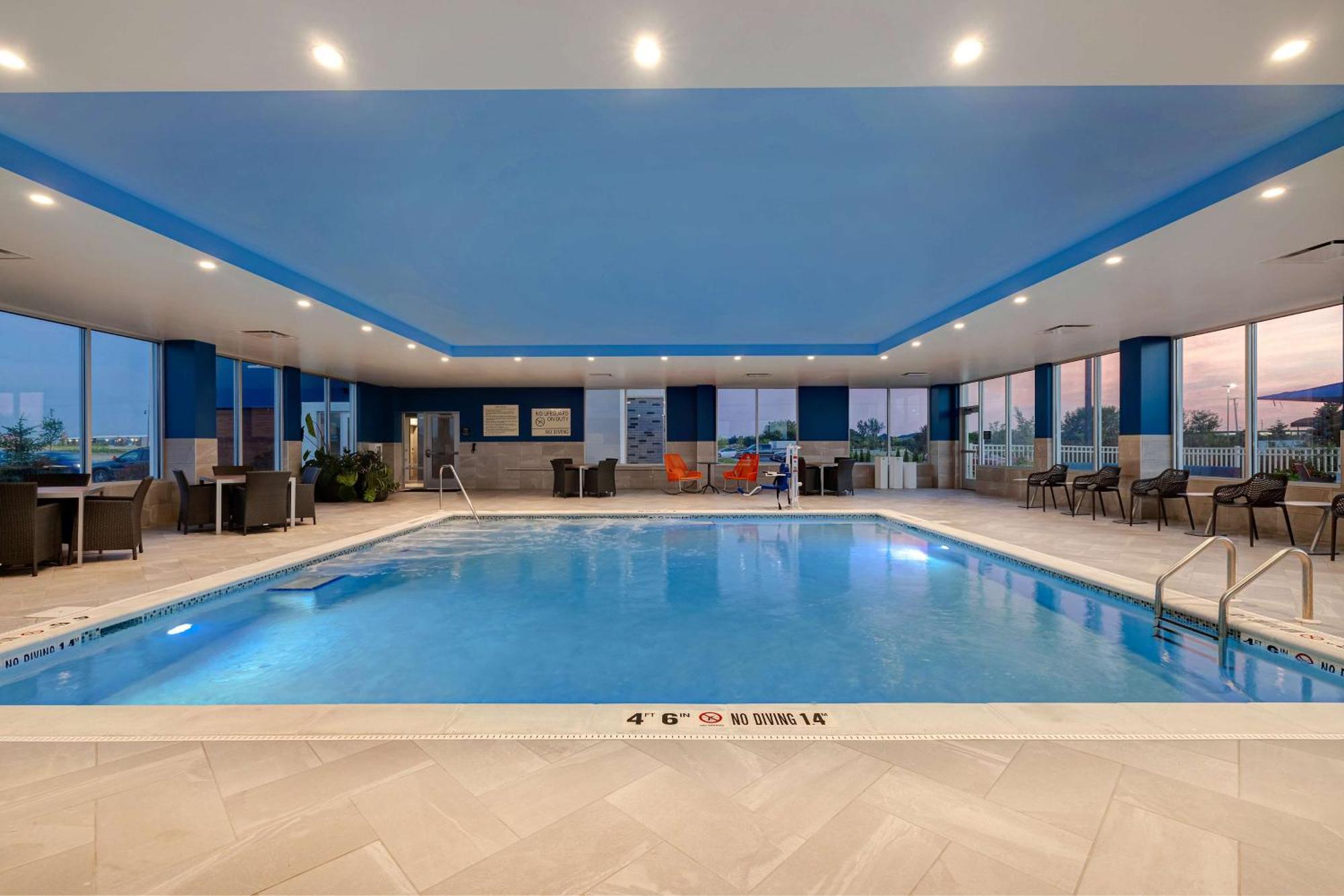 Hampton Inn Crown Point, In Kültér fotó